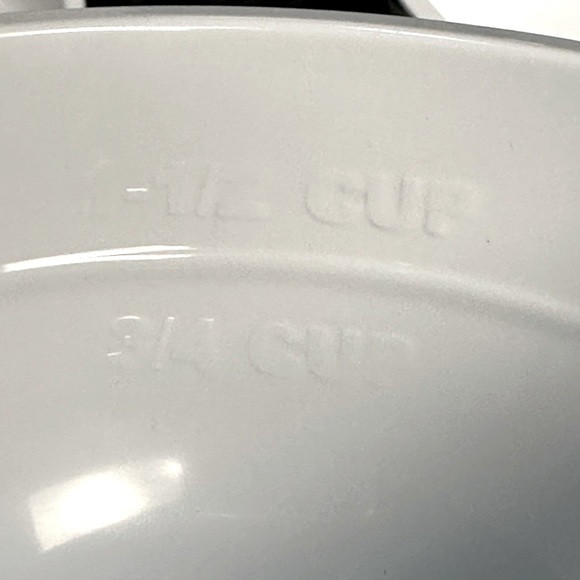 Zebra prep bowls nesting with measurement markings inside melamine - Picture 10 of 12